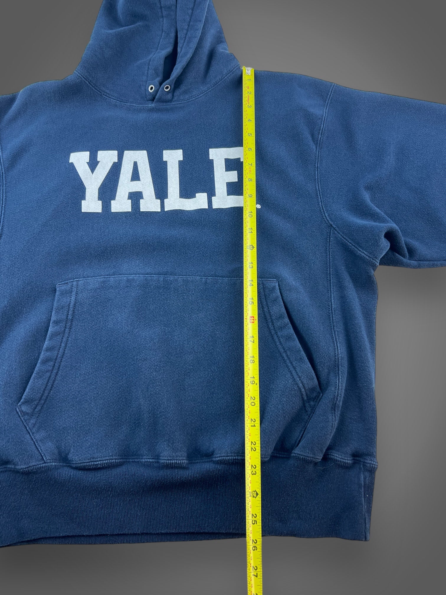 00s Champion Yale reverse weave hooded sweatshirt fits L